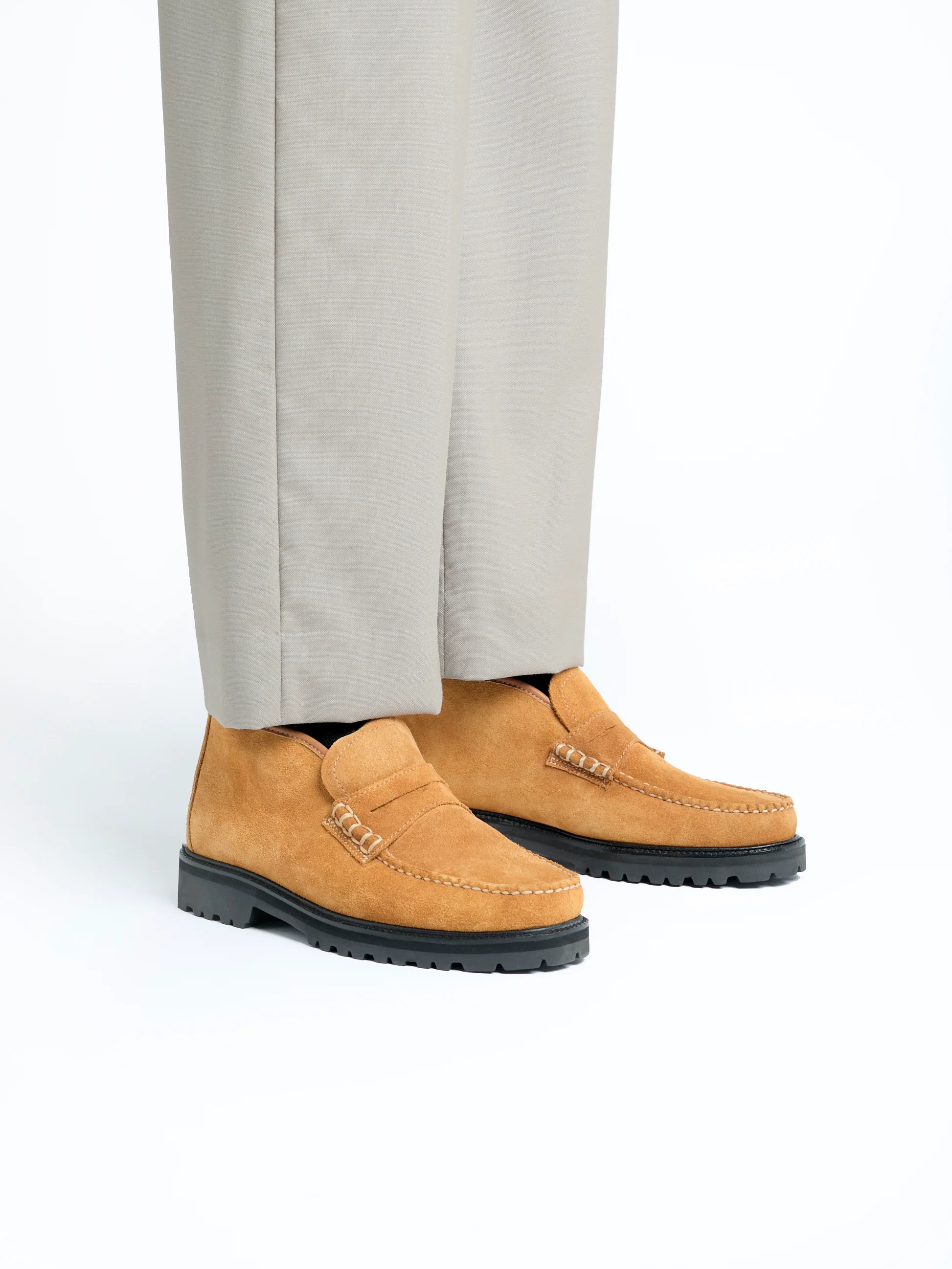Weejuns Lug Boots - Image 4